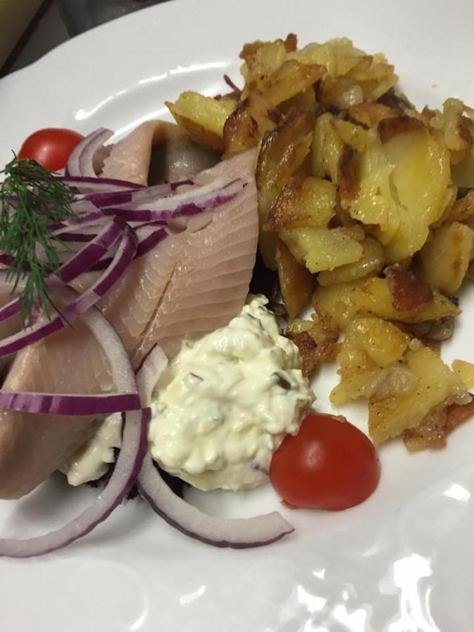 Restaurant-Cafe-Pension Himmel Landshut Buitenkant foto