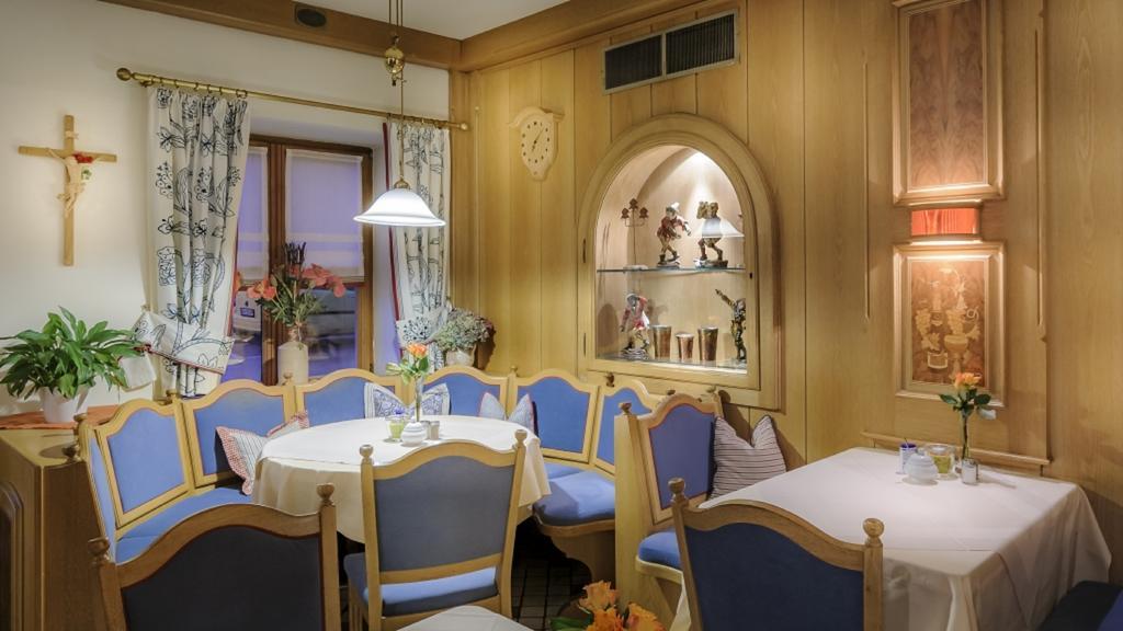 Restaurant-Cafe-Pension Himmel Landshut Buitenkant foto
