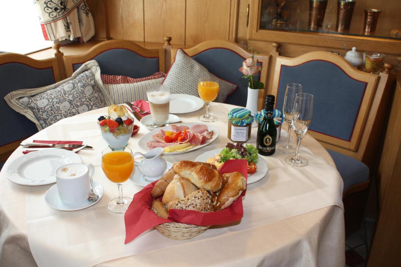 Restaurant-Cafe-Pension Himmel Landshut Buitenkant foto