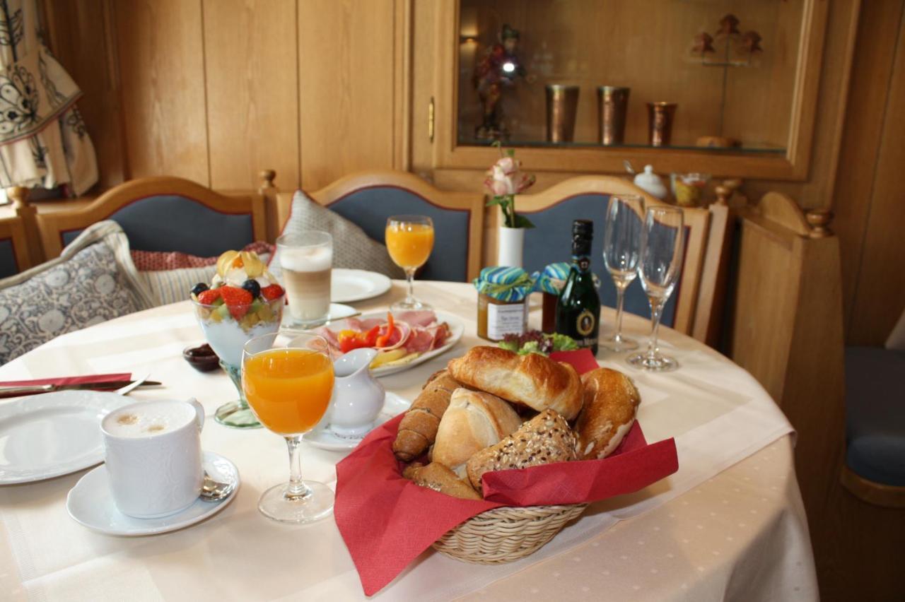 Restaurant-Cafe-Pension Himmel Landshut Buitenkant foto